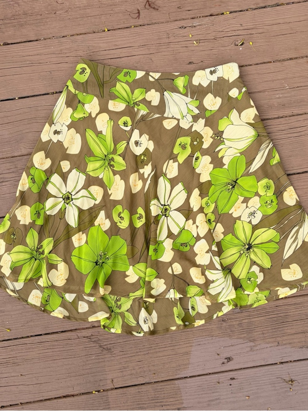 Vintage 2000’s Deadstock B Moss Floral A-Line Mini Skirt in Olive & Lime